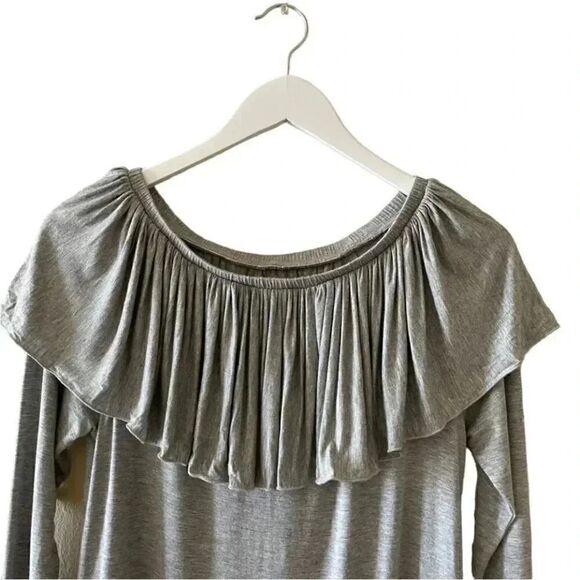NWT Chaser REVOLVE Heather Gray Knit Jersey Ruffle Off Shoulder Boho Dress SZ M - Picture 4 of 8